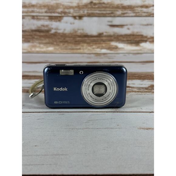 Kodak EasyShare V803 Digital Camera Blue